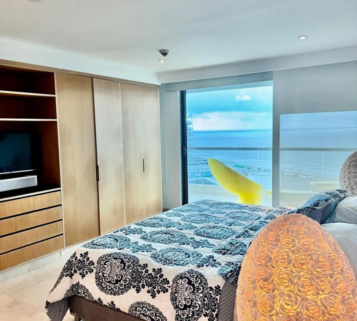 Beautiful 2 Bedroom Ocean View Condo In Cartagena Colombia